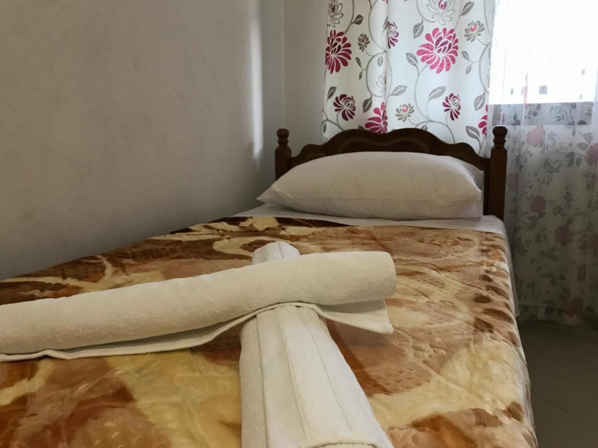 Home Sweet Home 1 - Guest House ティラナ エクステリア 写真